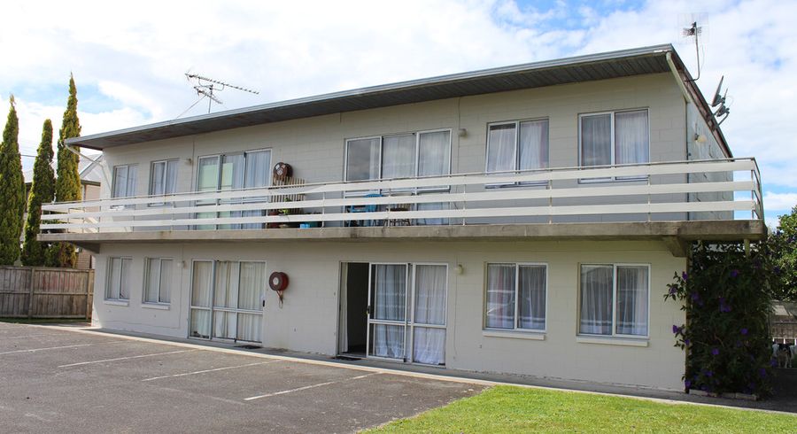  at 200 Old Farm Road, Hamilton East, Hamilton
