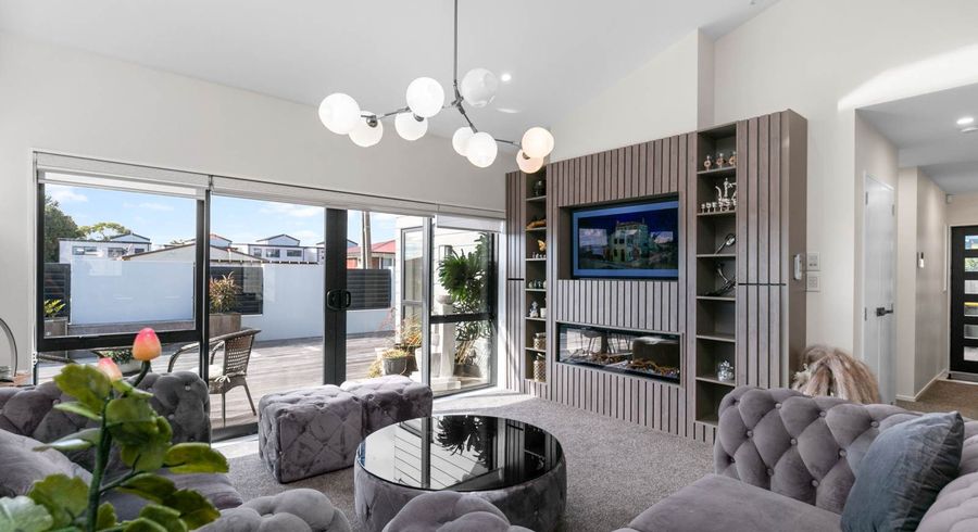  at 2A Brooklyn Avenue, Papatoetoe, Manukau City, Auckland