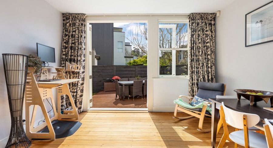  at 17/3 Severn Street, Island Bay, Wellington, Wellington