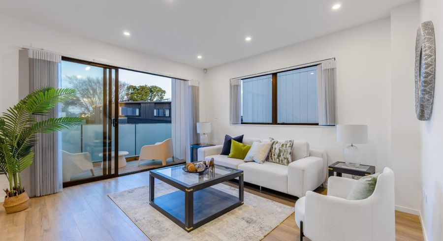 at 4/258 Lake Road, Hauraki, North Shore City, Auckland