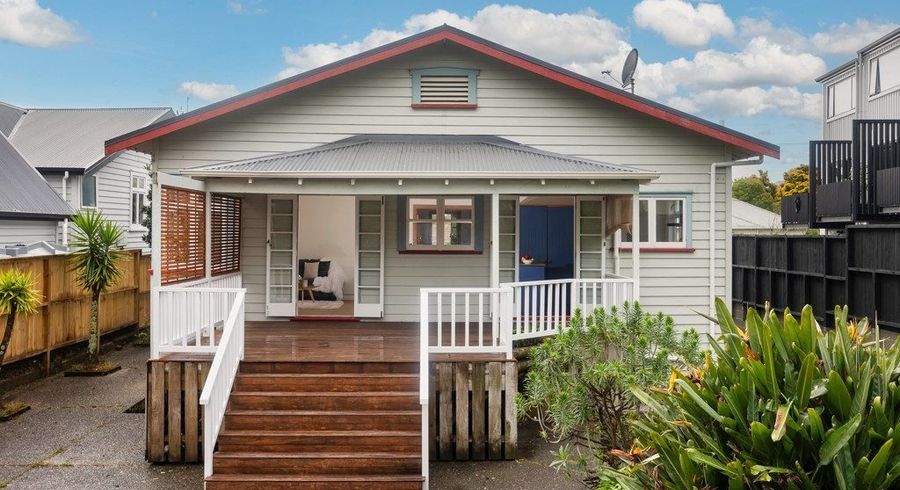  at 23 Lloyd Avenue, Mount Albert, Auckland