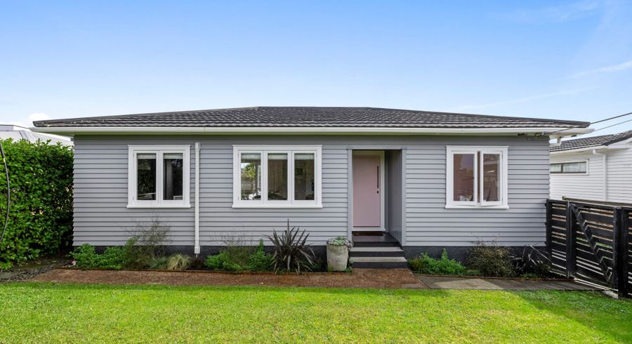  at 1/74 college road, Northcote, North Shore City, Auckland