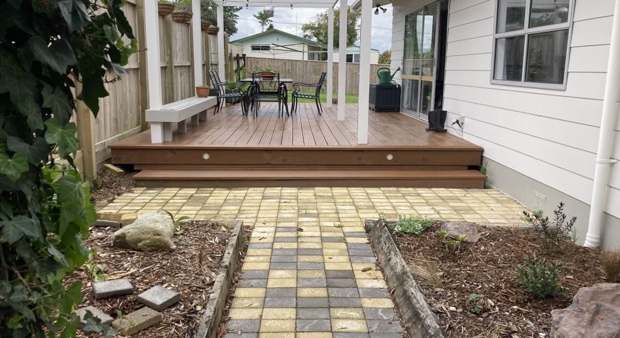  at 5 Bay Grove, Pukehangi, Rotorua, Bay Of Plenty