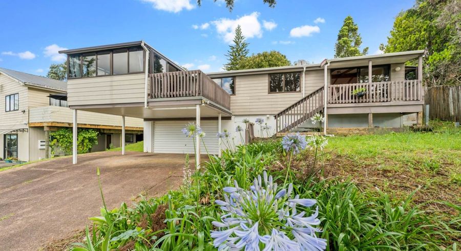  at 3 Randal Place, Bayview, North Shore City, Auckland