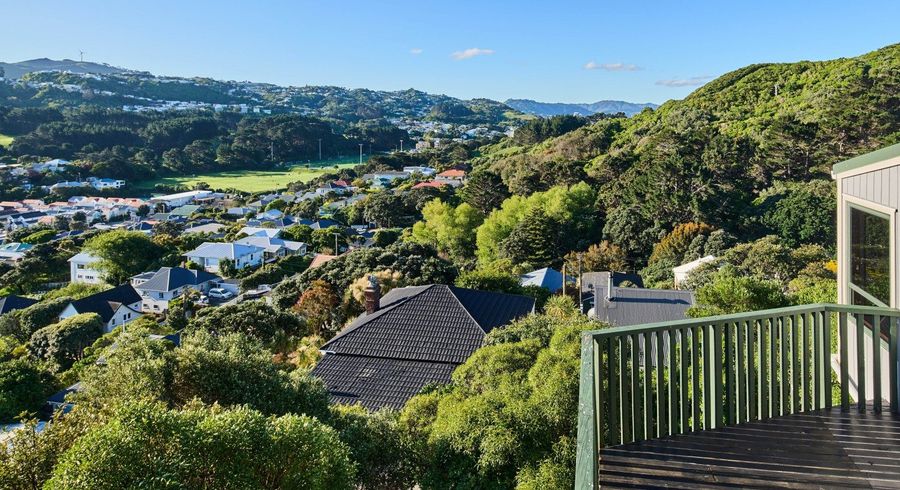  at 20 Bay Lair Grove, Island Bay, Wellington