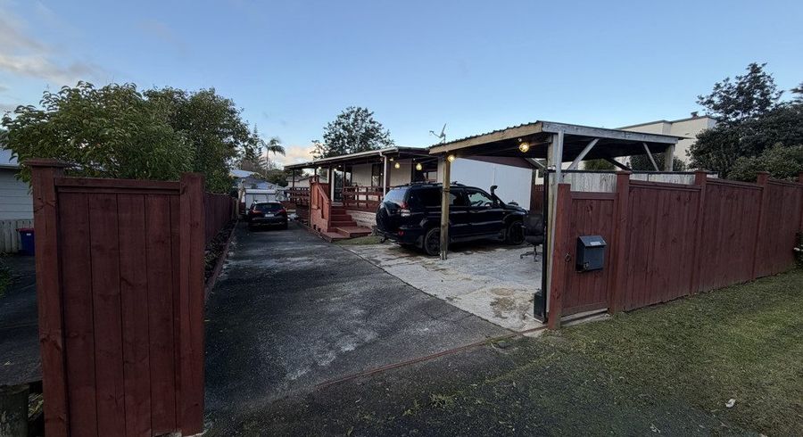  at 19 Posa Avenue, Henderson, Waitakere City, Auckland