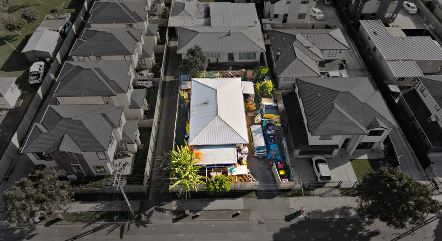  at 2/6 Cambridge Road, Manurewa, Auckland