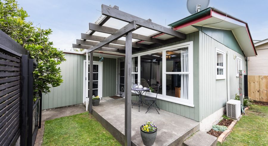  at 2/32 White Street, Taradale, Napier