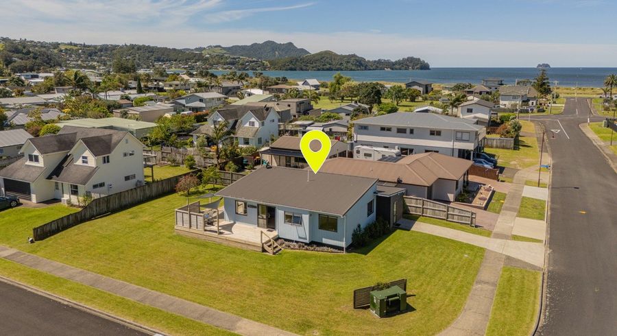  at 15 Martin Place, Cooks Beach, Whitianga