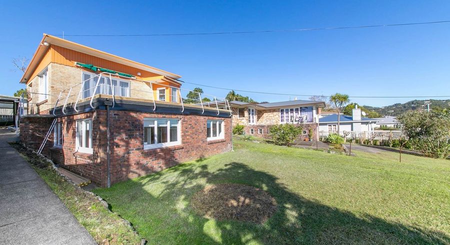  at 27 Highland Avenue, Titirangi, Waitakere City, Auckland