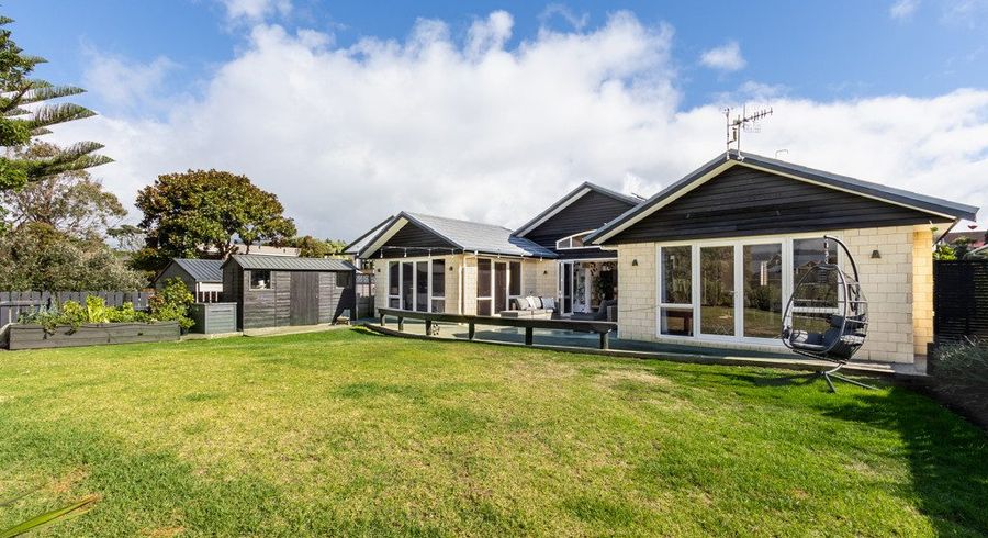  at 196 Tutere Street, Waikanae Beach, Kapiti Coast, Wellington