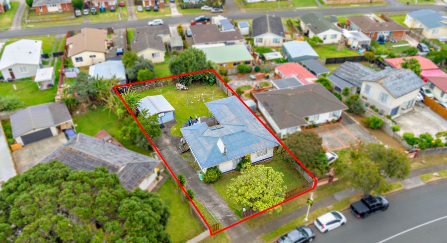  at 28 Mckinstry Avenue, Mangere East, Auckland