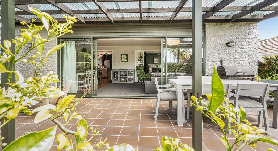  at 24 Casey Avenue, Fairfield, Hamilton