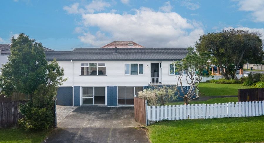  at 1/53 Bradbury Road, Highland Park, Auckland
