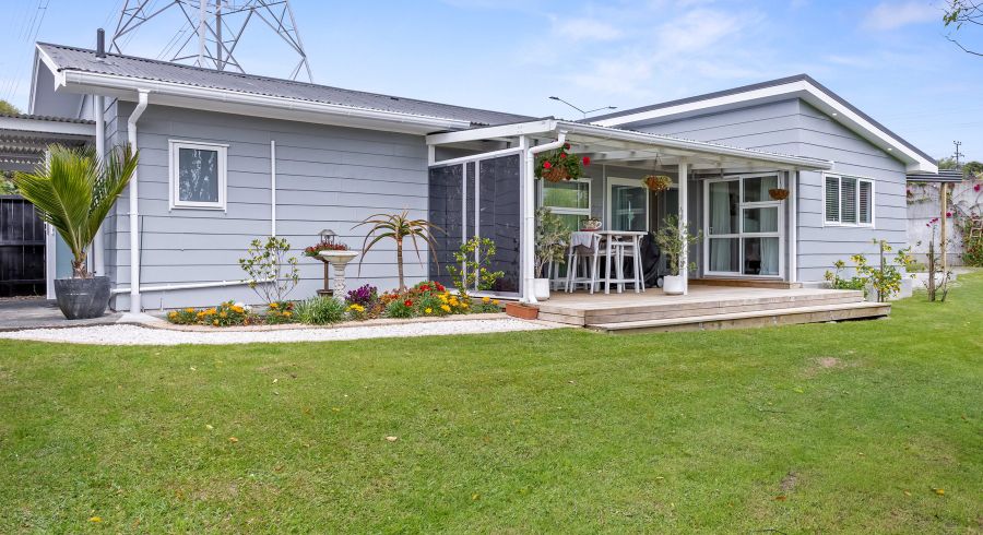  at 3 Huruhuru Road, Massey, Waitakere City, Auckland