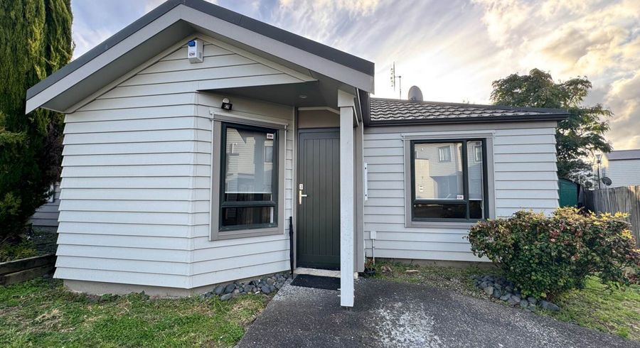  at 3/36 John Jennings Drive, Oteha, North Shore City, Auckland