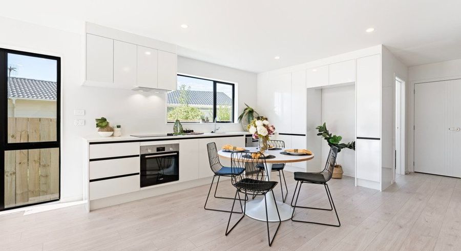  at 18D Larissa Ave, Henderson, Waitakere City, Auckland