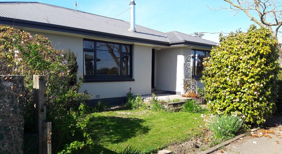  at 33 Bourne Crescent, Papanui, Christchurch City, Canterbury