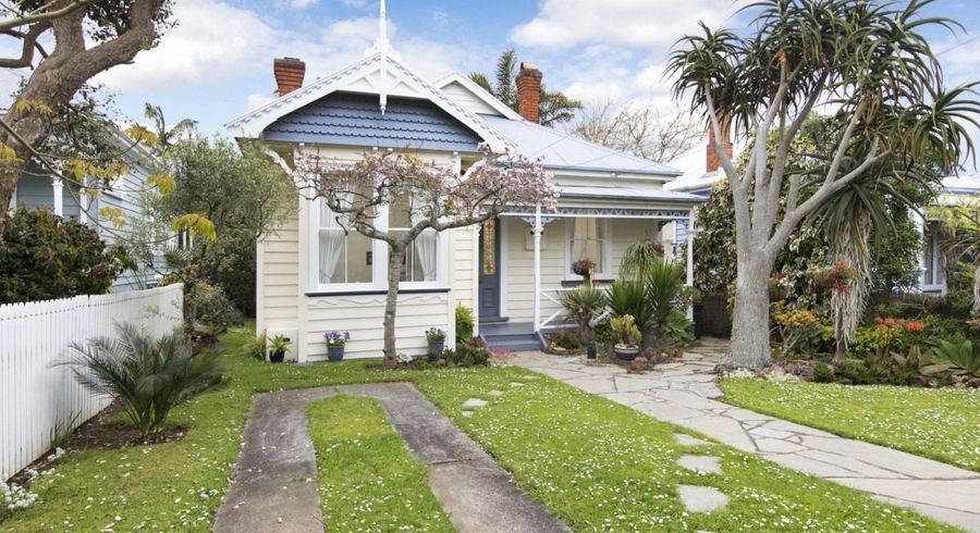  at 50 Edenvale Crescent, Mount Eden, Auckland City, Auckland