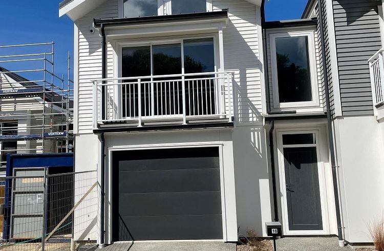  at 16 Kopua Place, Whitby, Porirua, Wellington