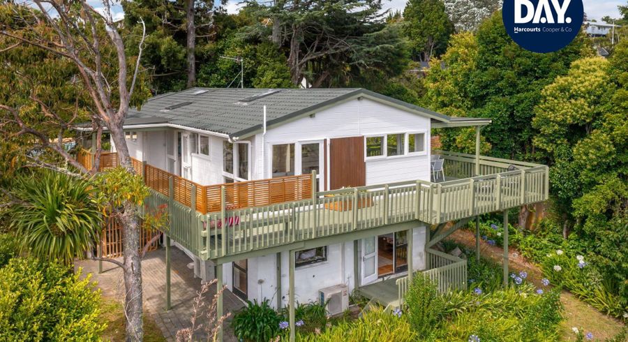  at 7 Tranquil Glade, Hillcrest, North Shore City, Auckland