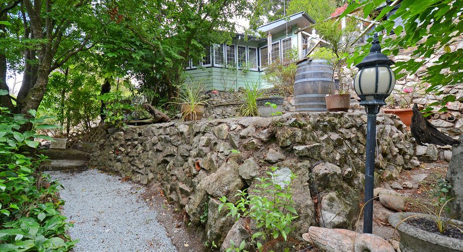  at 32 Birch Terrace, Birchville, Upper Hutt