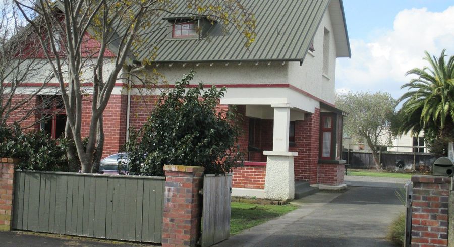  at 27 Ranfurly Street, Hokowhitu, Palmerston North, Manawatu / Whanganui