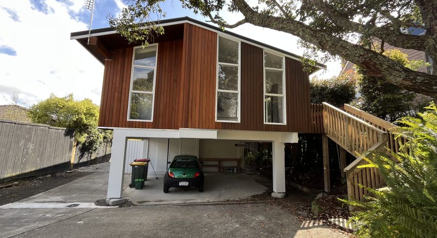  at 25 Geoffrey Road, Torbay, Auckland