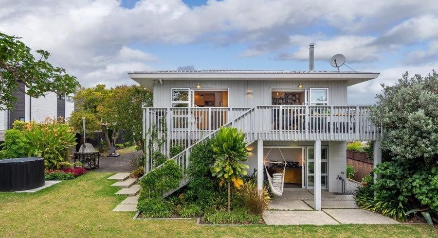  at 3 Northumberland Avenue, Hauraki, Auckland