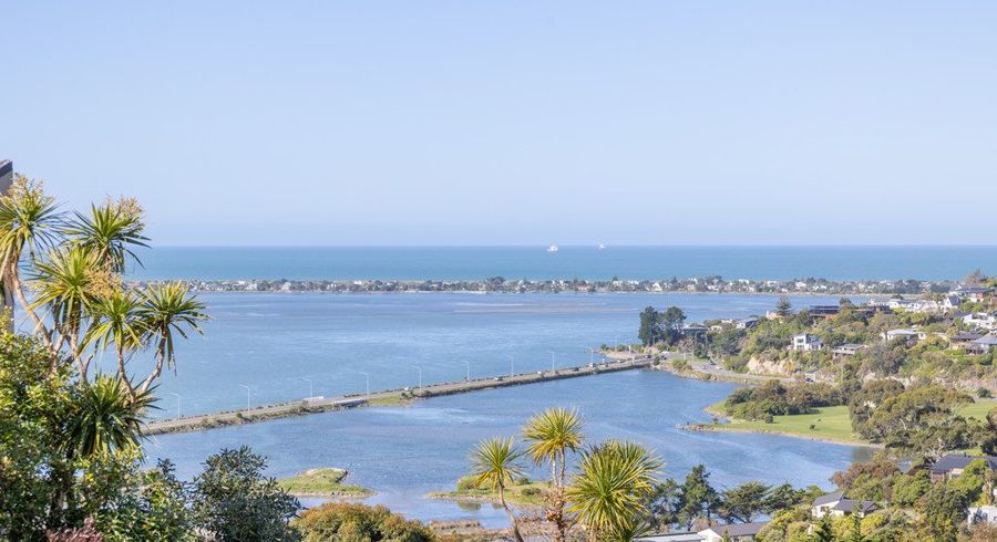  at 66 Mount Pleasant Road, Mount Pleasant, Christchurch City, Canterbury