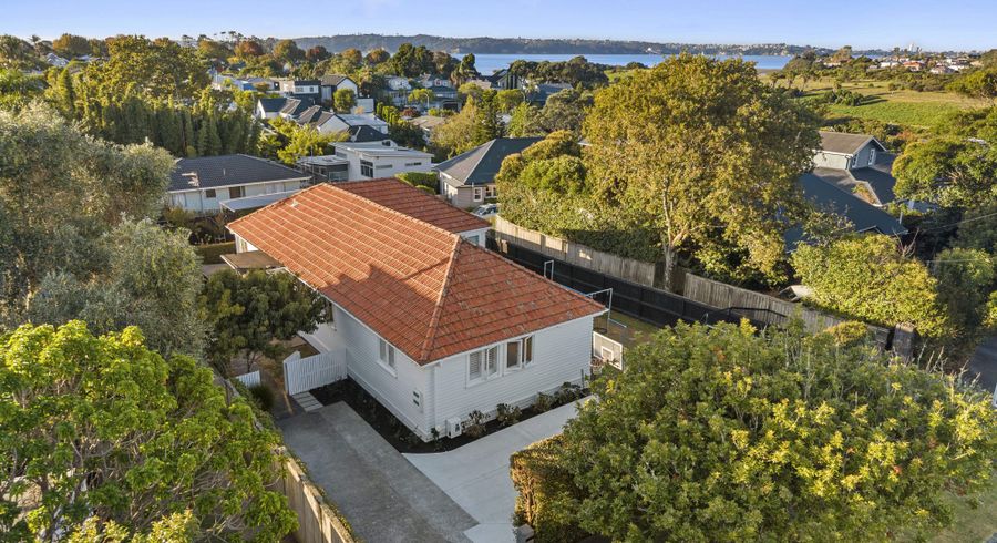  at 58 Wainui Avenue, Point Chevalier, Auckland City, Auckland