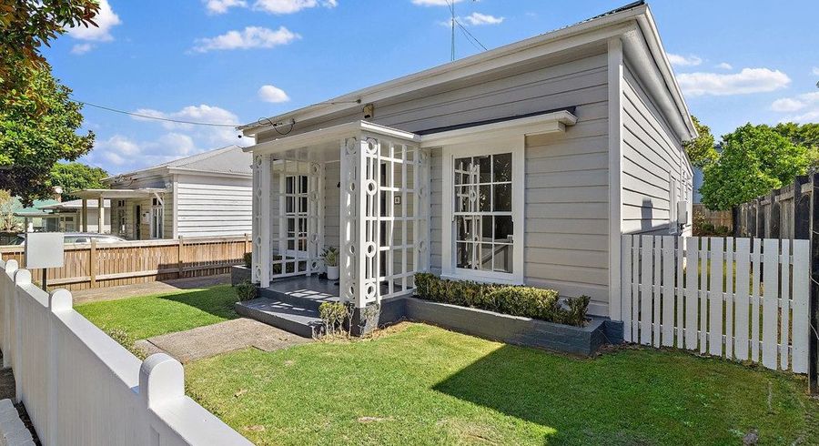  at 6 Cardwell Street, Onehunga, Auckland City, Auckland