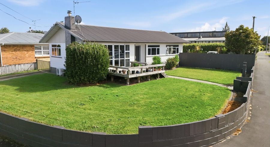  at 4 Cecil Street, Saint Andrews, Hamilton, Waikato