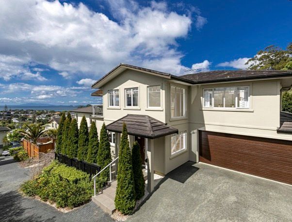  at 235B East Coast Road, Sunnynook, North Shore City, Auckland