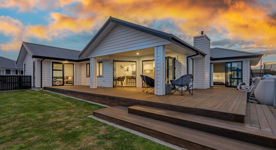  at 21 Silicon Way, Fitzherbert, Palmerston North