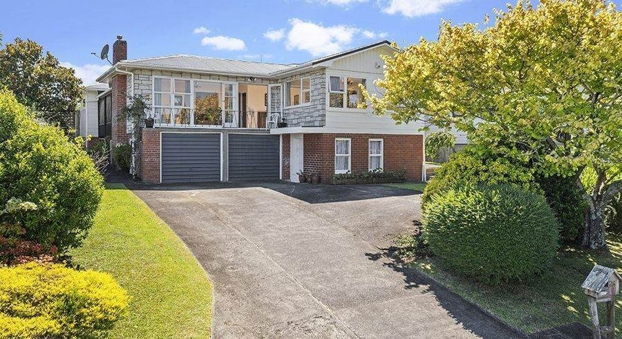  at 23 Ellesmere Crescent, Pakuranga Heights, Manukau City, Auckland