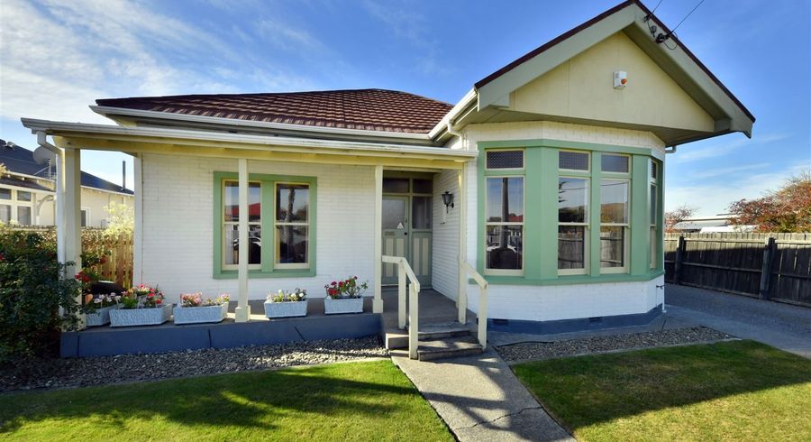  at 27 MacKenzie Avenue, Woolston, Christchurch