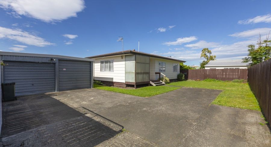  at 2/15 Bedford Road, Marewa, Napier