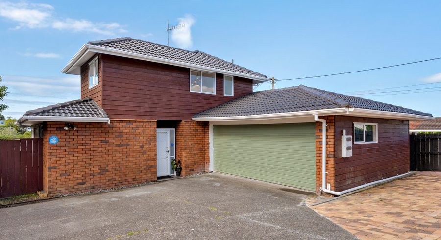  at 2/41 Raleigh Road, Northcote, North Shore City, Auckland