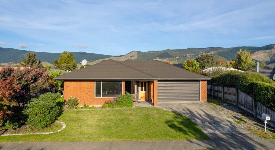  at 8 Maple Crescent, Richmond, Tasman, Nelson / Tasman