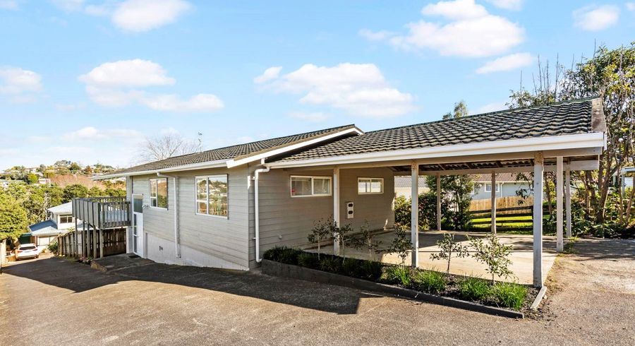  at 1/83 CHIVALRY ROAD, Glenfield, Auckland