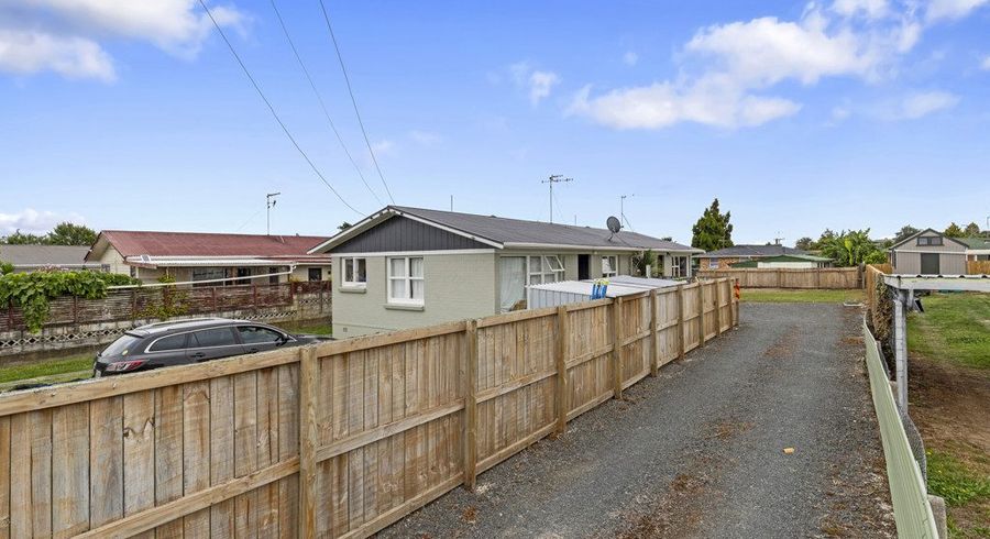  at 19A & 19B Sundown Crescent, Melville, Hamilton, Waikato