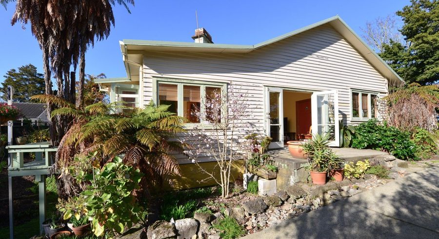  at 15 Fow Street, Hamilton Central, Hamilton