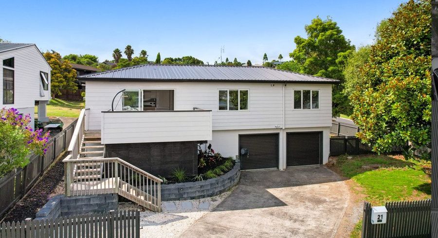  at 21 Albert Hall Drive, Red Beach, Red Beach