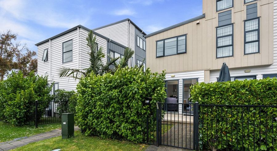  at 5/122 Pooks Road, Ranui, Waitakere City, Auckland