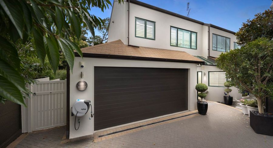  at 105B Beach Road, Mellons Bay, Manukau City, Auckland