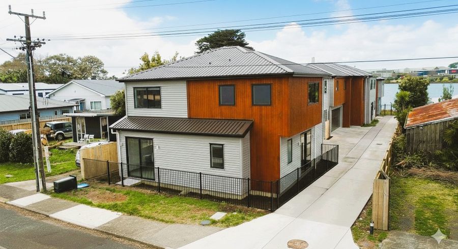  at 215 Princes Street East, Otahuhu, Auckland City, Auckland