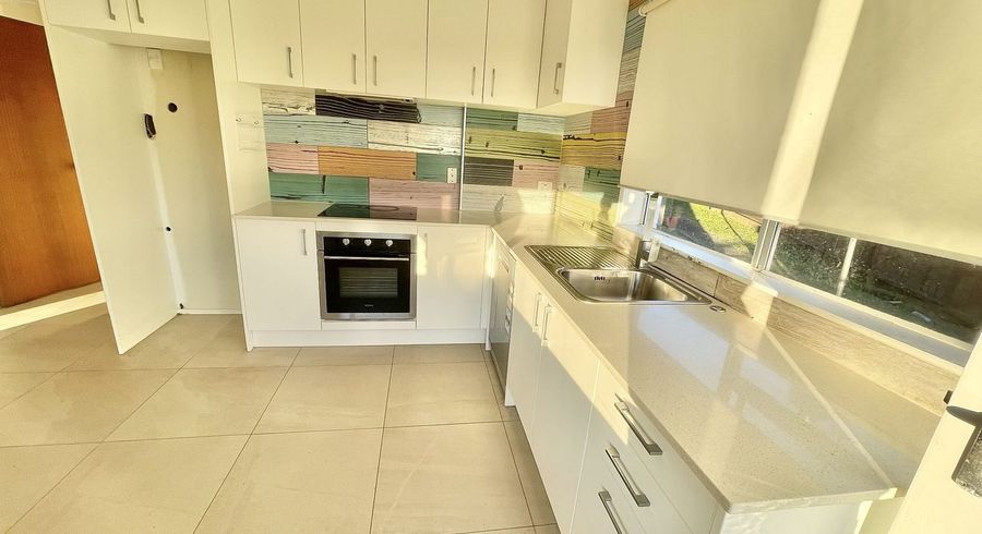  at 36 Sunset Road, Unsworth Heights, North Shore City, Auckland