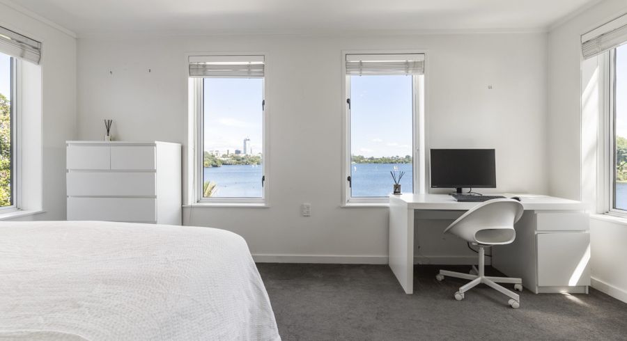  at 1/38 Kitchener Rd, Milford, North Shore City, Auckland