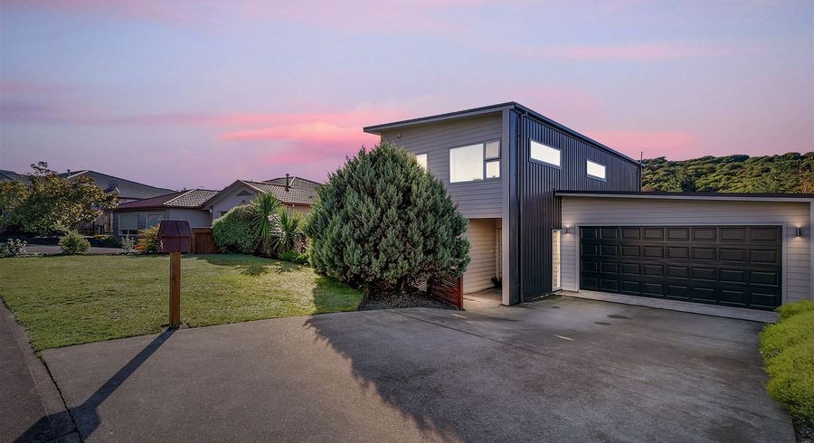  at 51 Te Puia Drive, Aotea, Porirua